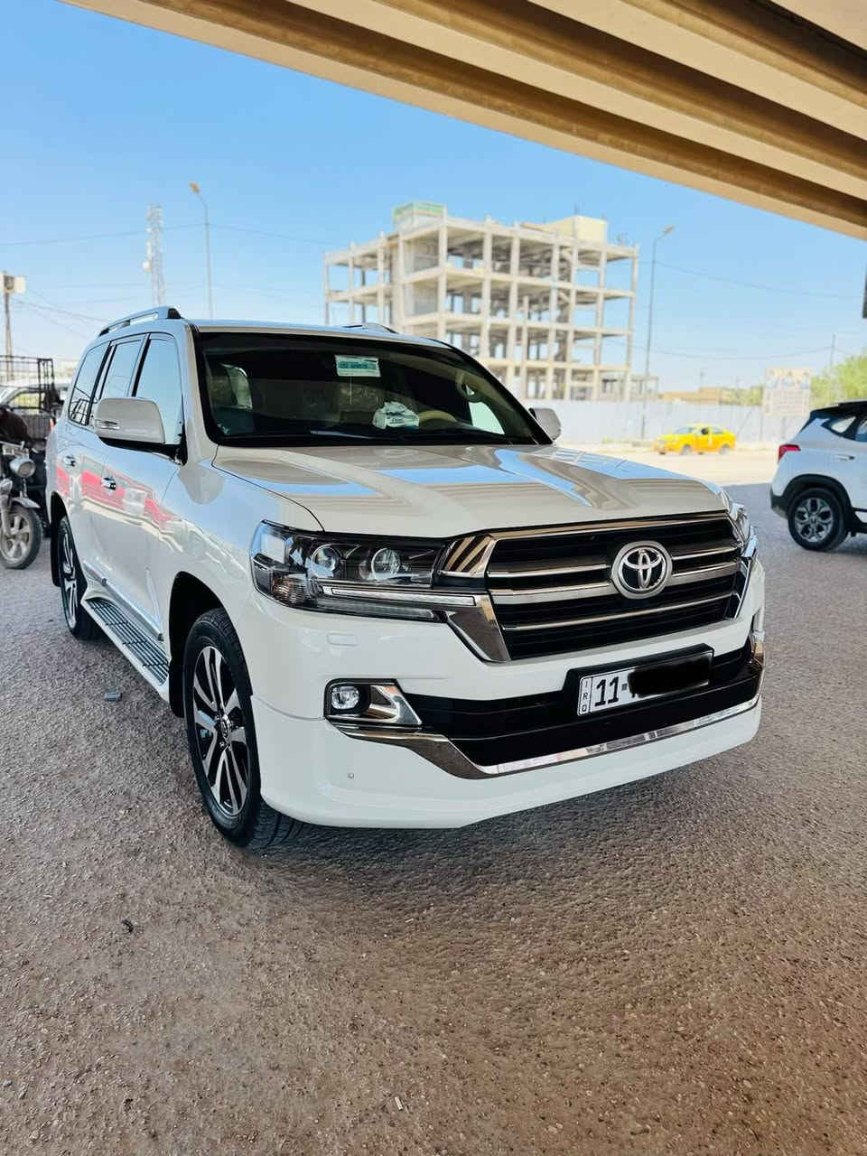 السلام عليكم لأندكروزموديل 2019 ساز باب اول
محرك 4600 V8
رقم بغداد بسمي تحويل تريد ثاني يوم سنويه 2031
هزه جديده  
مكفوله كفاله عامه من صبغ  وتبديل والفتح حتى الدعاميات كفاله 
فول مواصفات 1/1
عداد لكزز
بصمه تشغيل
بصمه أبواب
أشارت ترحيب
تشغيل عن بعد
مري شفط
خمس كامرات
فتحه سلايت
كشنات جلد اصلي
كشنات ثنين ثلاث حركات
جام تصعيد تنزيل عل ريمونت
دبل ماوس
8 ايرباك
جنطه كهرباء ذكيه
3قطع تبريد
اشاره لكزز
ثلاجه
مطفايه حريق 
مري شفط قلاب
شاشه اماميه
شاشات خلفيه
سماعات 
حساس أمامي
حساس خلفي
وباقي مواصفات الساز المعروفه
السياره جديده بمعنى الكلمه وياها تخم تاير جديد ياباني
ماشيه 70الف حقيقي
السعر 490 وبيها مجال 
للإستفسار اتصل  *********** 
مكان السياره بابل
