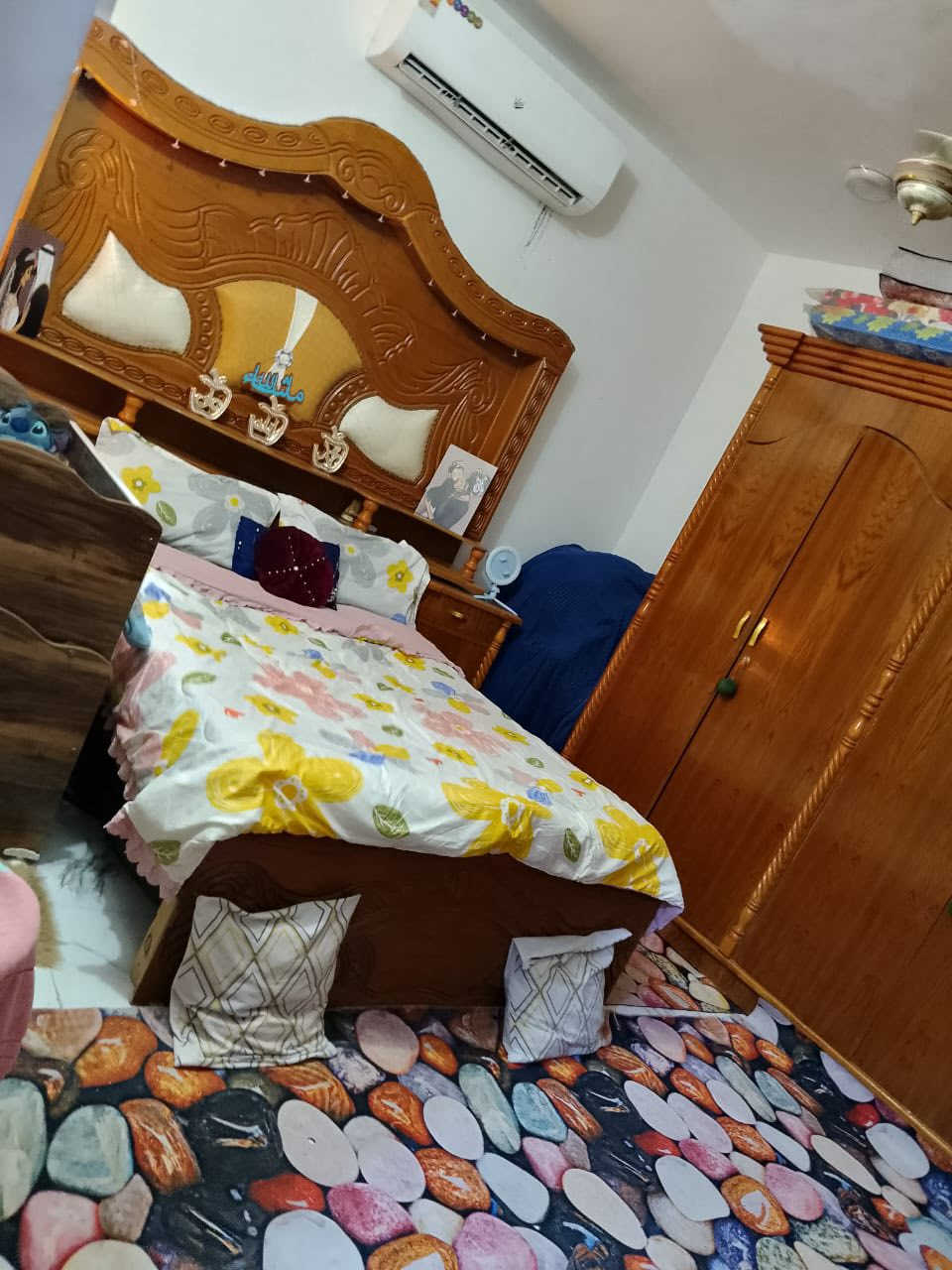 دار سكن طابو صرف

📍 الموقع: حي الجامعة
📐 المساحة: 100 م²
🏠 الطوابق: طابقين

التفاصيل:

 • الطابق الأرضي:�غرفة • صالة • مطبخ • استقبال • حمام
 • الطابق العلوي:�غرفة • صالة • حمام

💰 السعر: 85
💵 طريقة الدفع:
عادي دفعة أولى 60 مليون، والباقي أقساط شهرية

📞 للاستفسار:
***********
***********

🏢 مكتب الدناني للعقار
