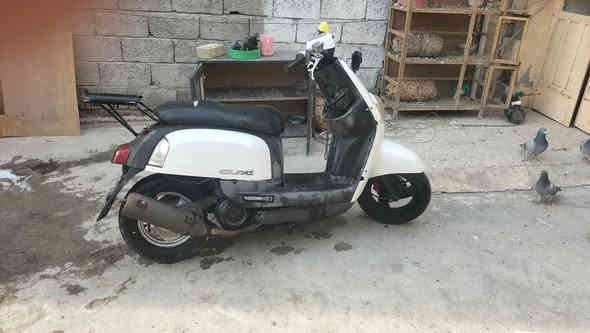 السلام عليكم دراجه بوليس بيهه شخوط قليله مكينه خير من الله برغي مامفتوح بيهه دراجه تجي وتشوفهه بعينك مكاني بغداد المشتل *********** السعر 550 وبيهه مجال
