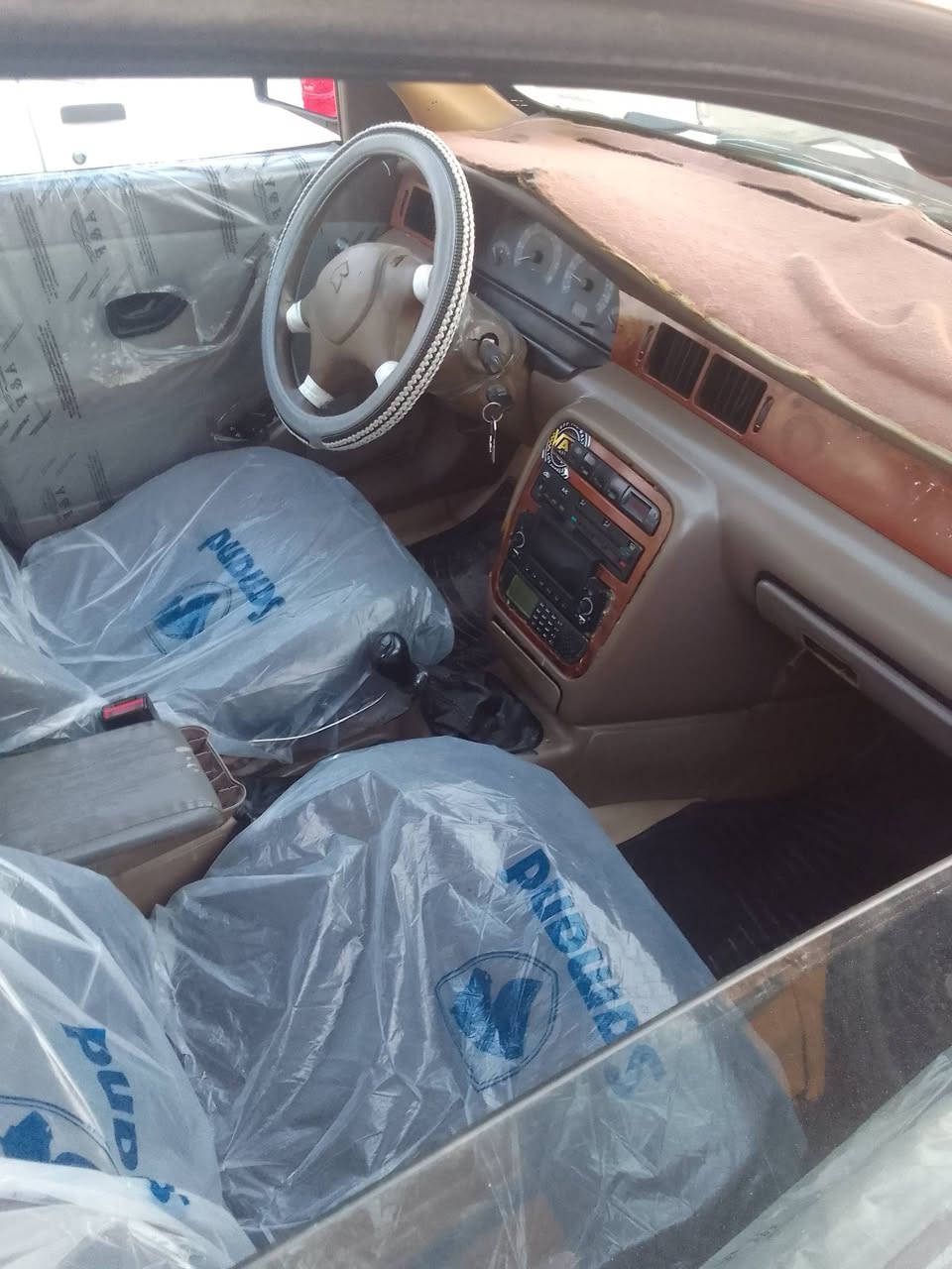 السلام عليكم سمند 2011 سيارة مكينة كير تخم تاير كلة جديد بية جاملغ مبدل هية غرامة مصفرة ورقم الانكليزي السعر 31 بية مجال ***********
