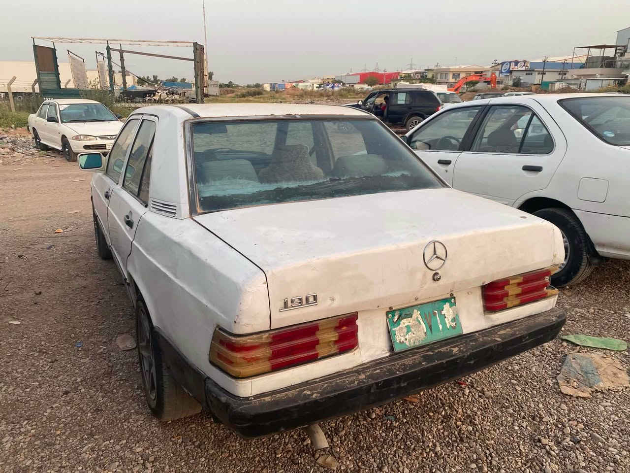 12$ گەڵا مارسیدس 190 
مەکینە ئۆنجی شەش بستۆن
گێڕ تۆماتیک 
تەقەورەقەی نیە 
حاسیبە و ئەوەلیاتی هەیە 
نرخی 12 گەڵاقفڵ بو معملە تەلەفون مەکە
*********** *********** كالار, السليمانية
