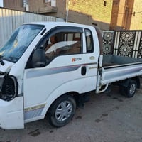 كيا حمل موديل 2021 رقم بابل بيها حادث كما موضح بالصوره  تباع على وظعها...