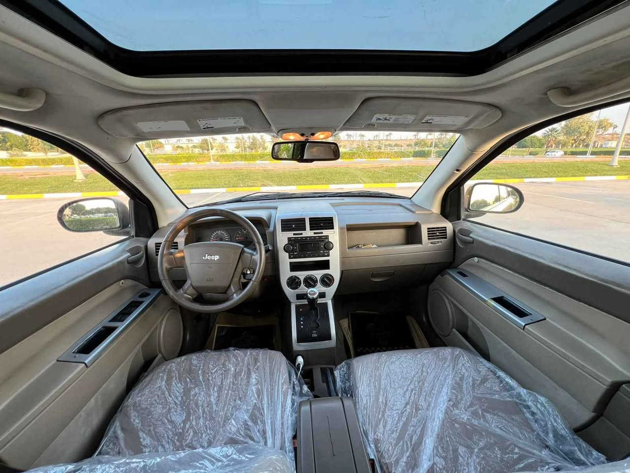 السلام عليكم
السعر فقط 71 📍ومجال
للبيع او مراوسه برقم شمالي جيب كومباس موديل 2007 محرك 4 سلندر حجم المحرك 2400 السياره فول فول مواصفات 1/1 السياره گير محرك طخم تايرات كله شرط كهربائيات كلها شرط السياره بيها 3 قطع صبغ بدون دواخل وبدون ضربه سياره جاهزه وحلوه تحويل تريد او وكاله حاظر وغرامات شرط السعر 71 ورقه ومجال وعليها 400$ دولار غرامه ينزل من السعر مكان السياره اربيل للتواصل الاتصال
***********- بي واتساب
***********- بي واتساب
*********** أربيل, العراق
