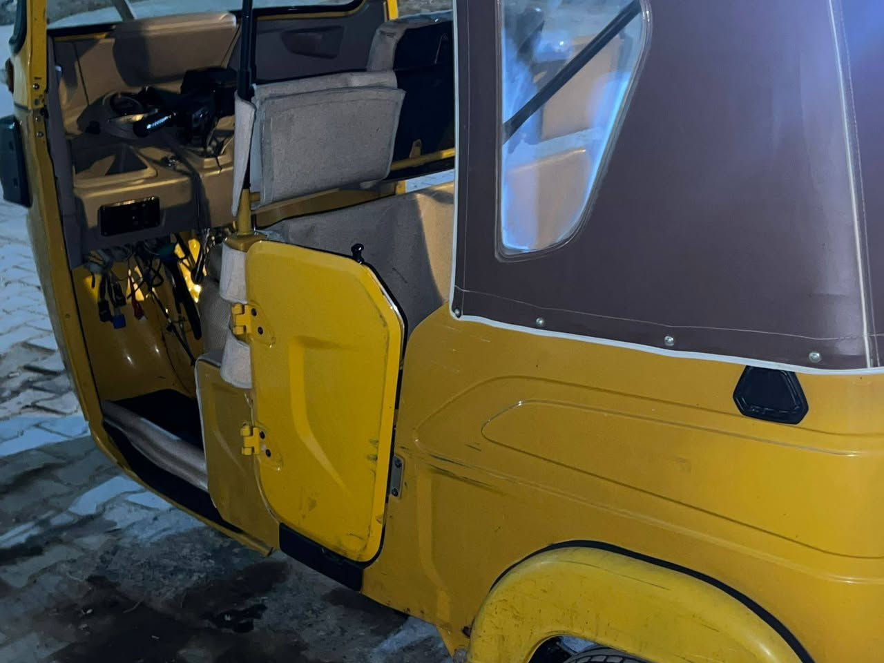 موديل 21 للبيع بغداد الطالبيه مرقمه وسنويه باسمي السعر  6ونص الاستفسار ***********
