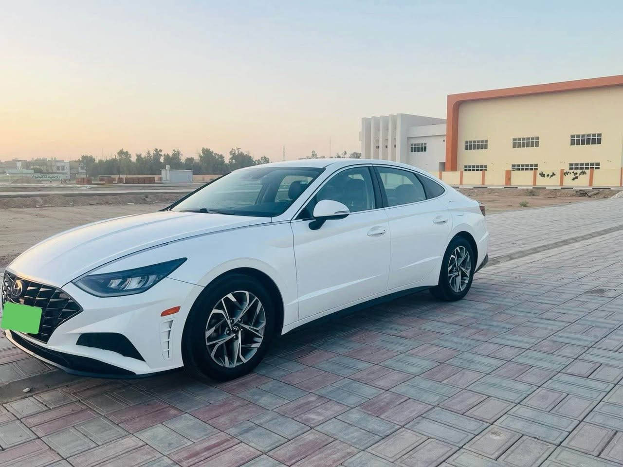 السلام عليكم

سوناتا موديل 2022

اللون ابيض

رقم اربيل  انكليزي

مواصفات 

شاشه كبيرة 

كامره

لايت اربع عدسات

بصمةابواب 

رادار امامي

رادار خلفي

رادار جانبي

لد امامي خلفي

ويل كب

توقف ذاتي 

قياده ذاتيه

تشغيل عن بعد

تنبيه خروج عن المسار

تحديد مسار

فول تحكم ستيرن

كشن السائق كهرباء

مقاعد جلد 

تدفئه بالكشنات

ترحيب عند الاقتراب

صندوق ذكي

محرك 2500 

تخم تاير صار اقل الشهر 

ضربة جاملغ امامي وباب   

مكان السياره  كربلاء    

للاستفسار 

 غير متواجد ع فيس

*********** بغداد, العراق
