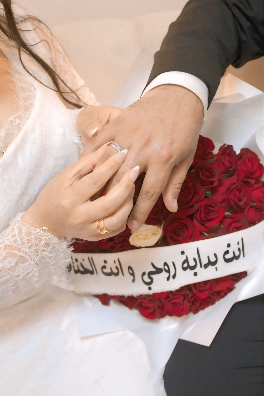 هلو بنات شلونكم الي تريد مصوره هذا رقمي *********** متواجده وات ساب
