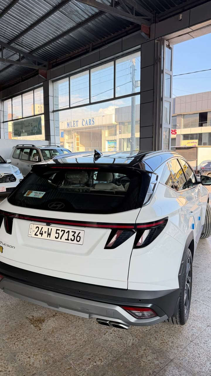 Tucson.2025
سقف اسود بيلادي
سياره ماشيه 14 الف
سياره جديده
بيه كشن بارد كشنات 2 كه هـربا
شحن وايلس نمظات المودات
سياره فول
سياره م رقمه جاهـز 
اخويه شراي خابر على هاذه ره قم
***********📞وتساب موجود
سعر السياره 240$ و بيه مجال🔥 زاخو, دهوك
