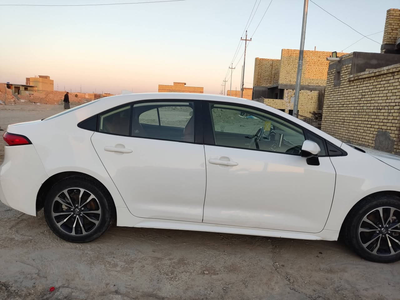 سياره كورله ورد امريكي موديل 2021 معوقين بيه ضربه حلوه بابين السايق فقط سياره مكفوله من كلشي
سياره رادار بريك ذاتي سايد بريك ذاتي و ويل كب السعر 140بيه مجال المكان الناصريه مركز  إستفسار من راعي السياره هاذه رقمه***********
