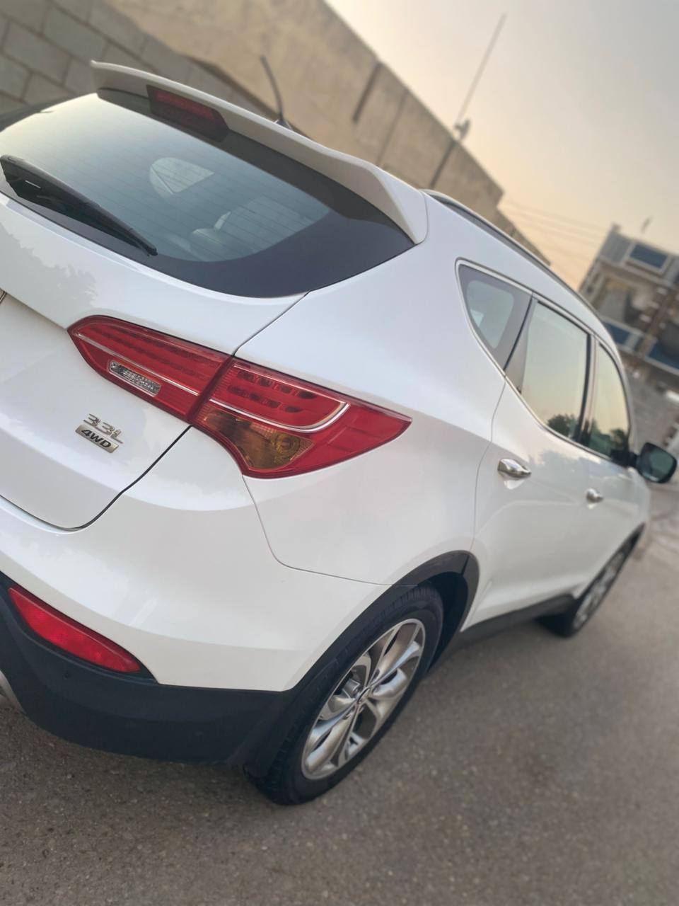 سنتافيا ٢٠١٤ جديدة فول مواصفات ستة سلندر ماشية حقيقي ٥٨ الف كم على وضع الشركةبيهة صبغ بين البابتين عكس السايق سعرها ١٧٣ ورقة للاستفسار ***********
