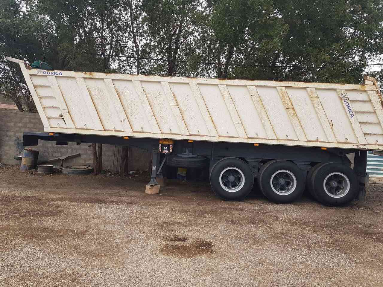 عربانه جوريكا للبيع تخم تاير
جاهزه للعمل
للاستفسار الاتصال بـ ***********
