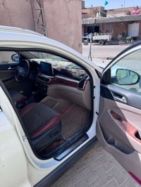 توسان ٢٠ خليجي رقم بغداد بسمي فول مواصفات بدون فتحه ماشيه ٦٨حقيقي مكين...