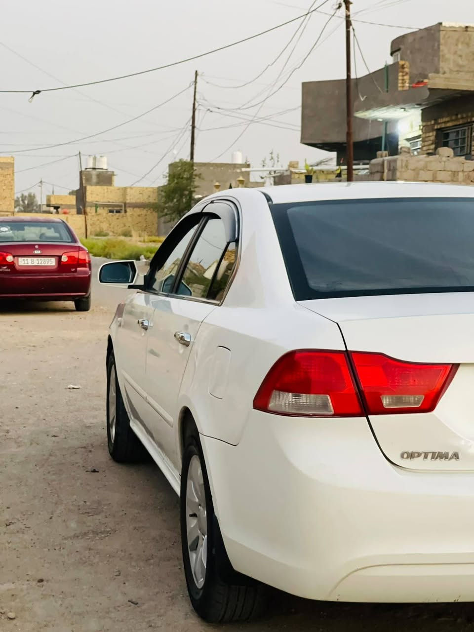 سلام عليكم كيه اوبتيما للبيع 2009 خليجي مكينه 2000 دوش رقم واسط مشروع وطني مكفولة كفالة عامه من الصبغ والتبديل والبارد سونار مرفق بالمنشور السيارة جاهزة مكينه كير حدادية تخم تاير كله جديد تبريد ثلج 🥶 السعر 115 وبيه مجال مكان السيارة بابل الشوملي رقم الهاتف ***********//***********
