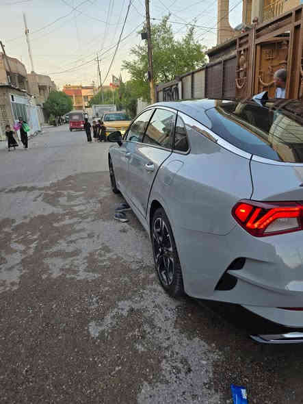 K5 جتي لاين
موديل ٢٣ لون سمنتي فول مواصفات
بنوراما ماشيه ٢٨ بون رقم محرك ١٦٠٠ تيربو بدون قطرت صبغ حاث بيبان ثنين ومدلات اصلي نفس الون  صور الحادث موجوده بل المنشور السعر ١٨٠
موبايل
***********
مكانهة بغداد
