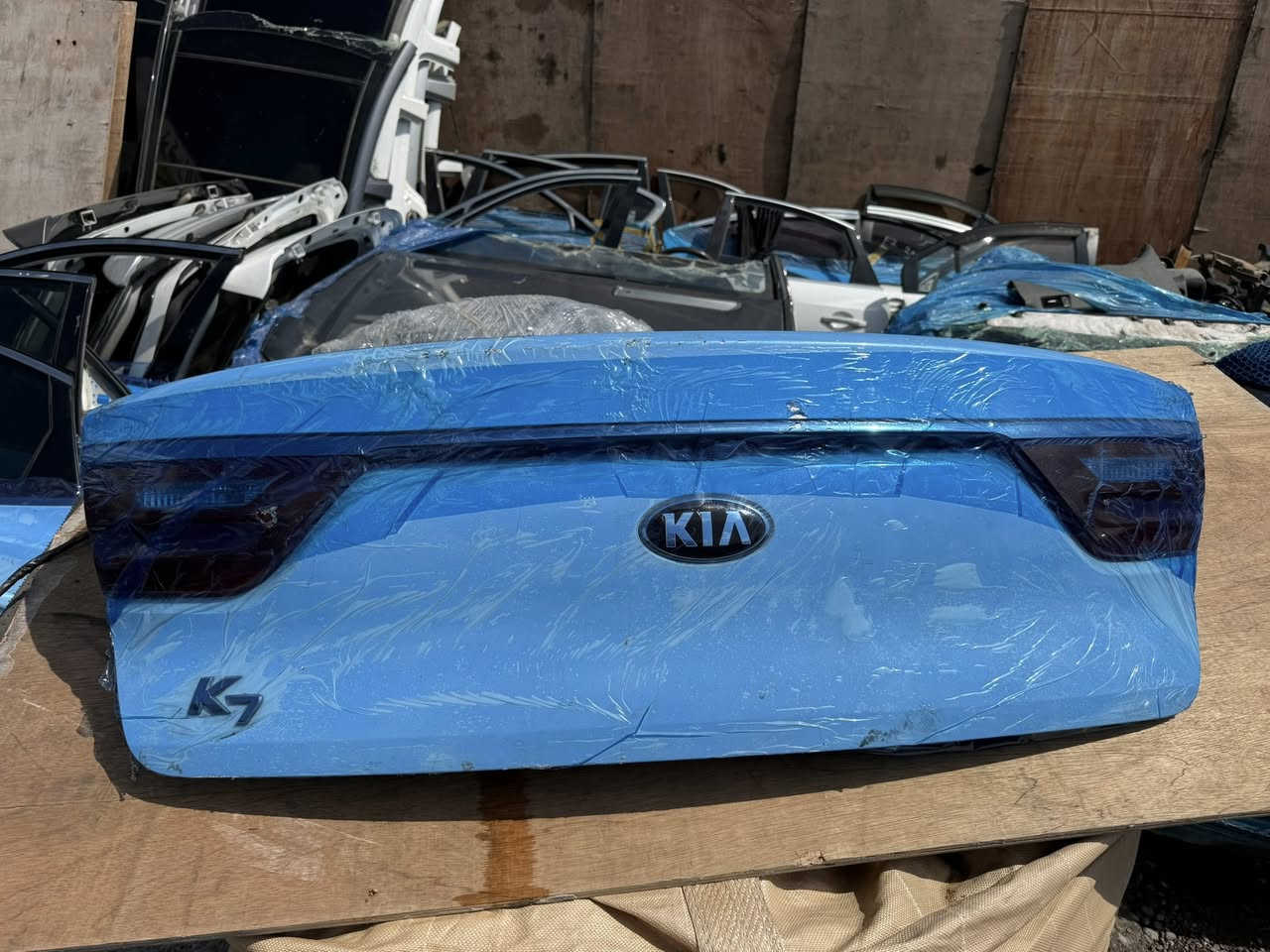 ادوات كادينزا 2017  لون ابيض فقط باقي
المكان أربيل للاستفسار ***********
