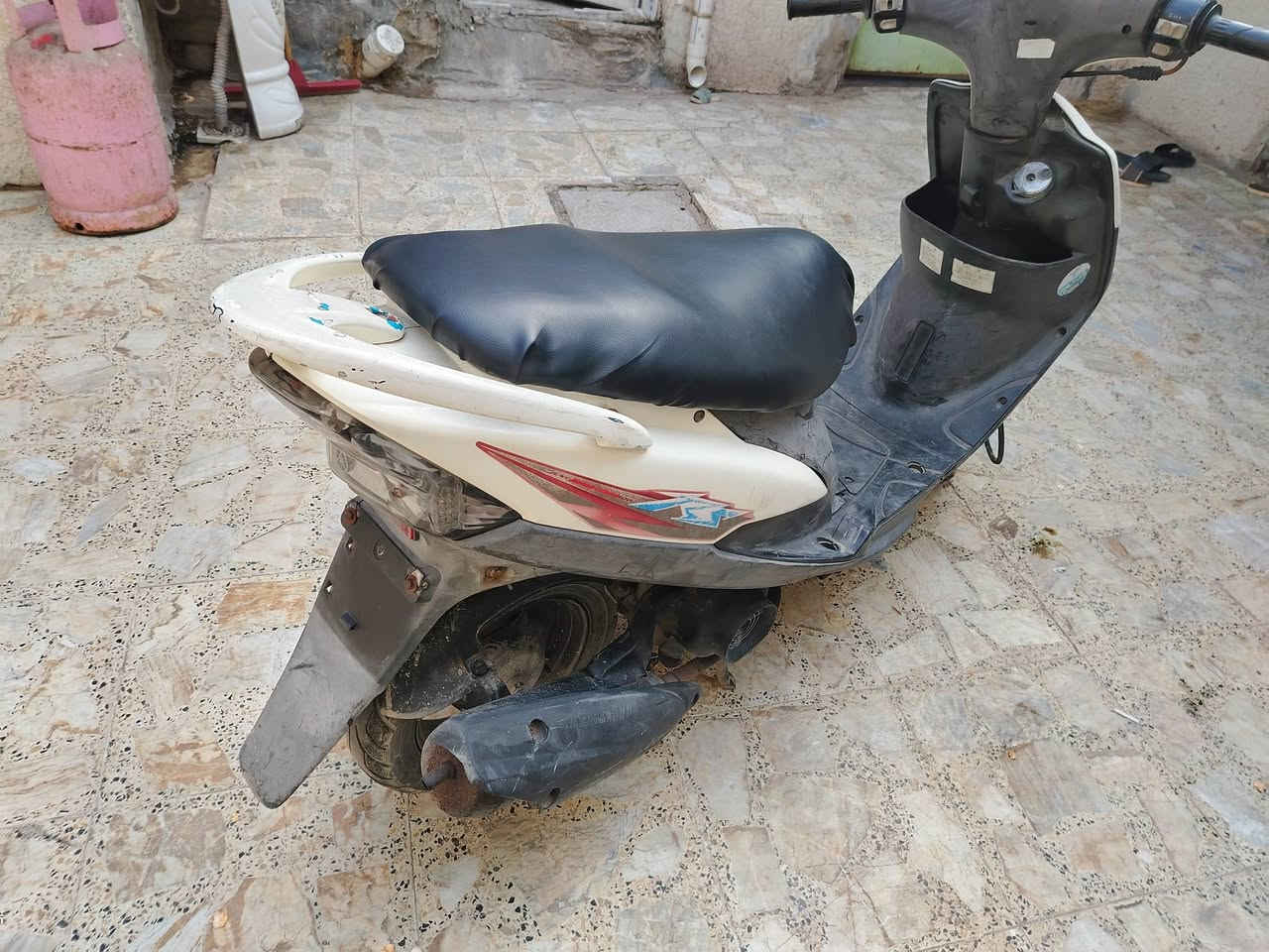 سلام عليكم ماكس عدلة مال رمبة نضيفة أوراقهة مكينة ما مفتوحة ناعمة سعر 850 بيهة مجال


**إذا كنت صاحب هذا الإعلان وتريد حذفه لأي سبب، رجاءا أرسل رسالة إلى الدعم الفني**