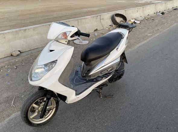 السلام عليكم                                                                   سكنس فحل ياباني نوزل قبق نفخ خطين للبيع.            الدراجة مكينتهة مكفولة السعر مليون وبيه مجال.                      المكان بغداد /الشعب/الثعالبة الأولى                                          الهاتف          (    ***********    )
