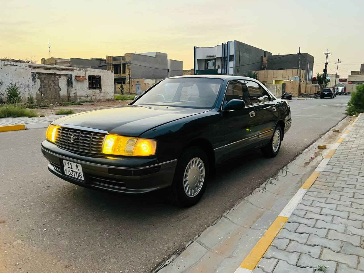 سلام عليكم سياره موديل 93 مكينه حاويه هستوني شاده وكير خير من الله فيفتي حداديه وتخم تاير رقم بغداد بسمي وسنويه جديد دواخل بل كارتون جديد مكفوله من لكص ونقل ولعيب لشرعي سعر 45 وبيه مجال حك لجيه بس مكان وسط ***********
