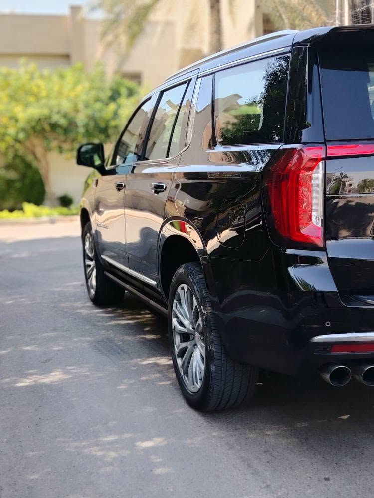 بسم الله الرحمن الرحيم 
يوكن دنلي GMC YUKON DENALI 2022
وكالة خليجي المنصوري
VIP كشنات منفصل
موديل 2022 كيجات دجتل فول مواصفات
جي ام سي يوكون دينالي
الموديل : 2022 ( خليجي )
العداد : ١٢٢ الف كيلو متر فقط. 
اللون : اسود
حجم المحرك : 6.2 لتر
عدد الاسطوانات : 8 سلندر.
مغلف.  ppf 
تحت الضمان
فل مواصفات :
نظام هيدروليك ( جكات )
دخول ذكي للسياره ( بصمة )
شاشات خلفية
دفع رباعي دبل
دوسات كهرباء
1. شاشه اماميه كبيره
2.شاشات عدد 2 خلفيات
3.كامرات 360 درجه
4.كامرا خلفيه بالمرايه
5. بانوراما طكتين
6.شاحن واير ليس
7.كشنات جلد
8.كشنات كهرباء
9.كشنات خلفي منفصل
10. رادار تحديد مسار
11.رادارات جانبيه
12 رادار امامي
13. ثلاث قطع تبريد
14.هيترات بالكشنات تدفئه تبريد امامي خلفي
15.دوسات كهرباء تفتح ويا الباب
16. بصمه + بصمة ابوب 4
17. صندوك كهرباء
18.فورويل 4x4
19. هند بريك بصمه
20.استيرن كهرباء
21.اتو ستوب
22.حساسات خلفي امامي
23.كشافات
24. لايتات لد + فول زنون
25. بكلايت لد خلفي
26.ويل كب كروم
27.كشنات الخلفيه كهرباء
28.سبعه راكب
29.داتا شو
30.هيتر بالاستيرن
31. بعدها بالضمان 
بيها چالمغ ايمن مبدل شركة 
موجودة في بغداد الكرخ 
السعر ٤٥٠ وبيهة مجال بسيط 
(***********) متواجد واتس آب بغداد, العراق

