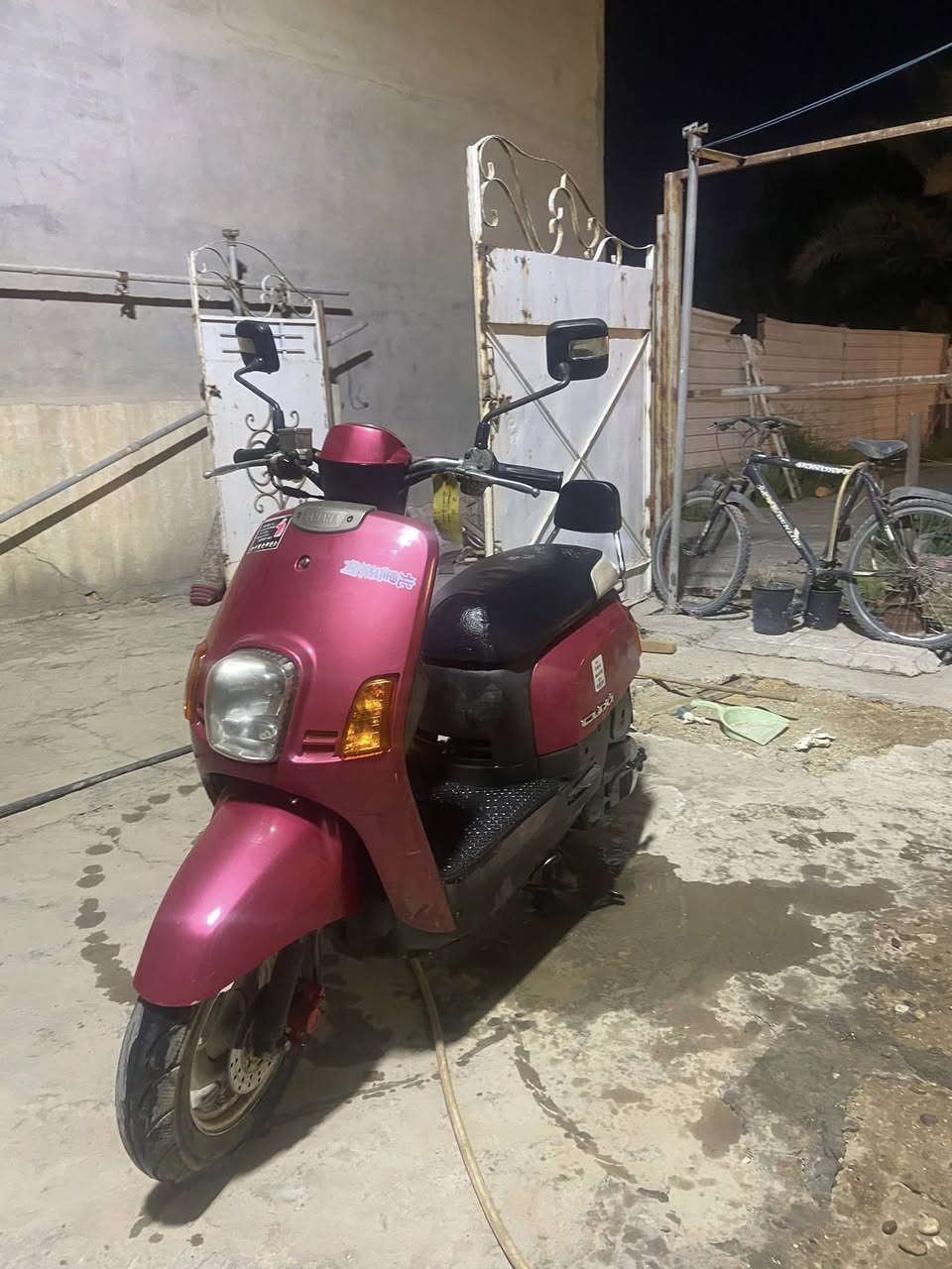 سلام  عليكم دراجه ماكس بوليس للبيع مصالهة هواي من نزلتها من الرمبه  اي نقص مابيها كفاله مكاني بغداد بياع  السعر مليون او ١٥٠ شراي راسلني وتساب فقط مو شراي ما تعرف بيهن لا تحجي رقمي ***********
