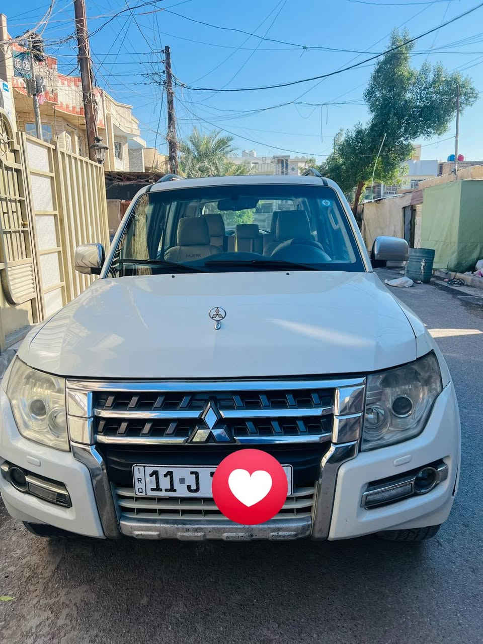 السلام عليكم
باجيرو 2010 حبتور سيارة نظيفة 

كوشنات جديدة واصلية دبل كشن كهرباء 

دمام حبتور محرك 6سلندر 3.500 

فور ويل دفع رباعي 4’’4

7راكب 

 رقم بغداد دولي سنوية الى 2030

مكان السيارة بغداد

الاتصال على الرقم التالي 
‭0771 093 9575
