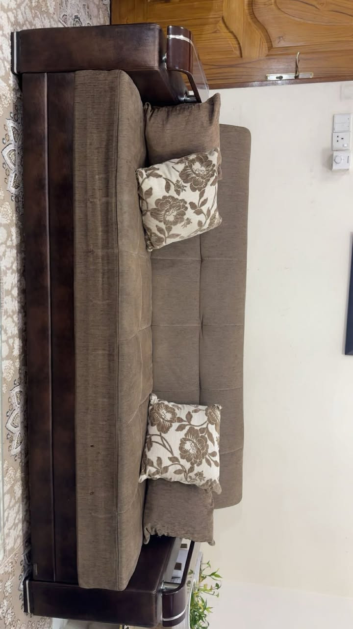 تخومه الواحد ع ٥٠٠ 
السبالت ثنين ماركه وادي واحد طن ع ٢٠٠ الف وثنين ماركة الحافظ واحد طن ع ١٥٠ 
ميز الطعام ع ٥٥٠
مندر نفرين ع ١٥٠   
العنوان بغداد الشعب حي البساتين


**إذا كنت صاحب هذا الإعلان وتريد حذفه لأي سبب، رجاءا أرسل رسالة إلى الدعم الفني**