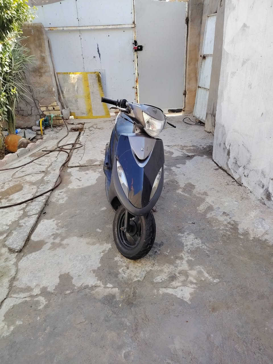 السلام عليكم ماكس عدله كامله كله شغاله سلف هندر كهربائيات مكينه ما مفتوحة
السعر٤٥٠ وبيه مجال
***********
