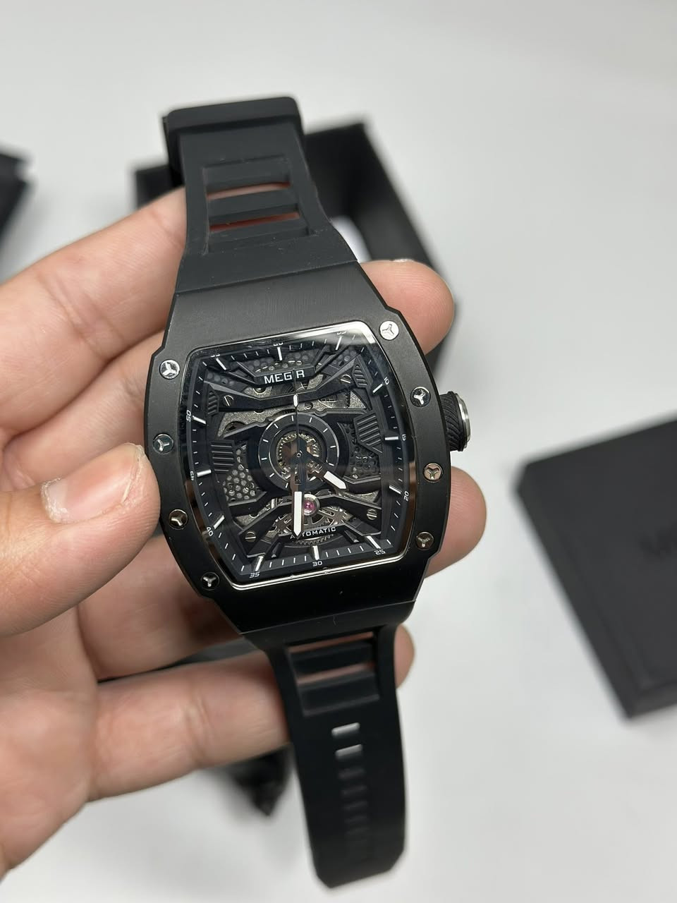 ساعه اصليه ماركه ميكر
موديل كلش راقي 
اوتوماتيك
مزاد من 40 الف


**إذا كنت صاحب هذا الإعلان وتريد حذفه لأي سبب، رجاءا أرسل رسالة إلى الدعم الفني**