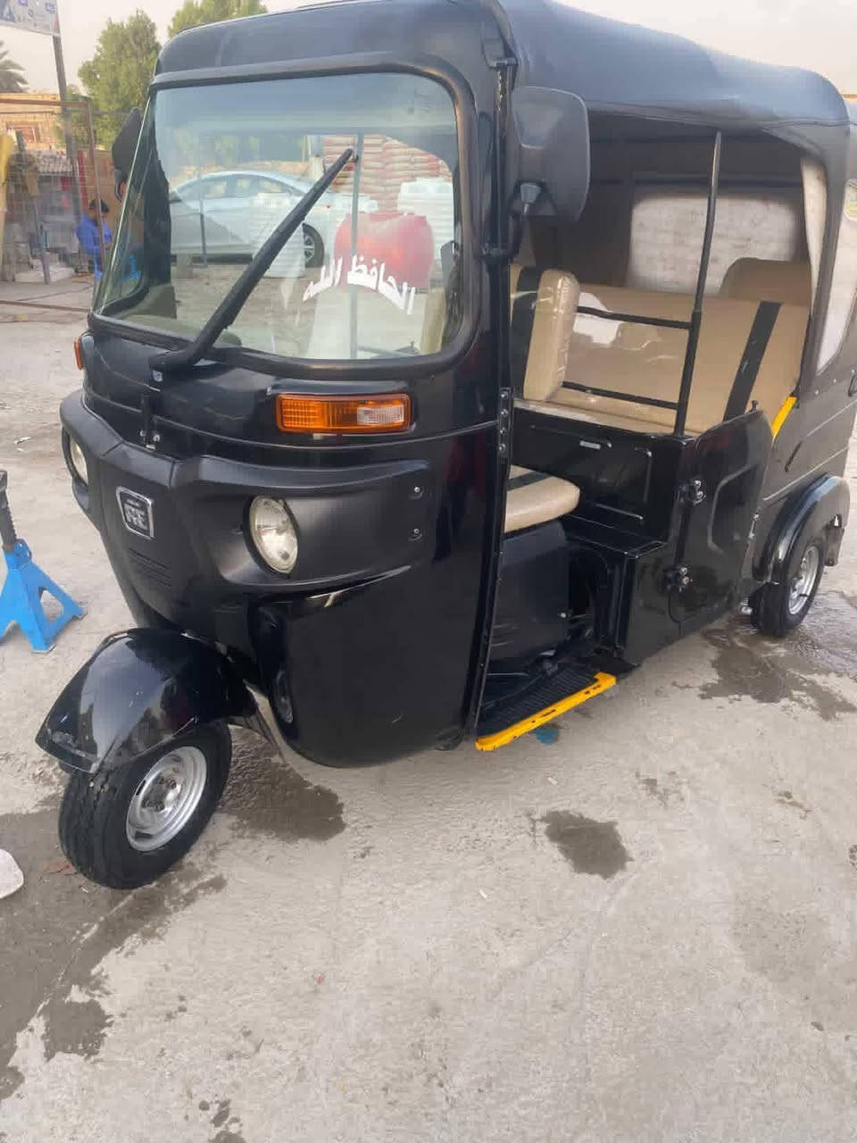 السلام عليكم سعرة 4900 يعني اربع ملاين وتسعمية 
للبيع دراجة مضلع  للبيع بسمي
 رقمة موجود بس ماشدة 
دراجة مرتبة وفول نضافة
‭0785 474 0270
