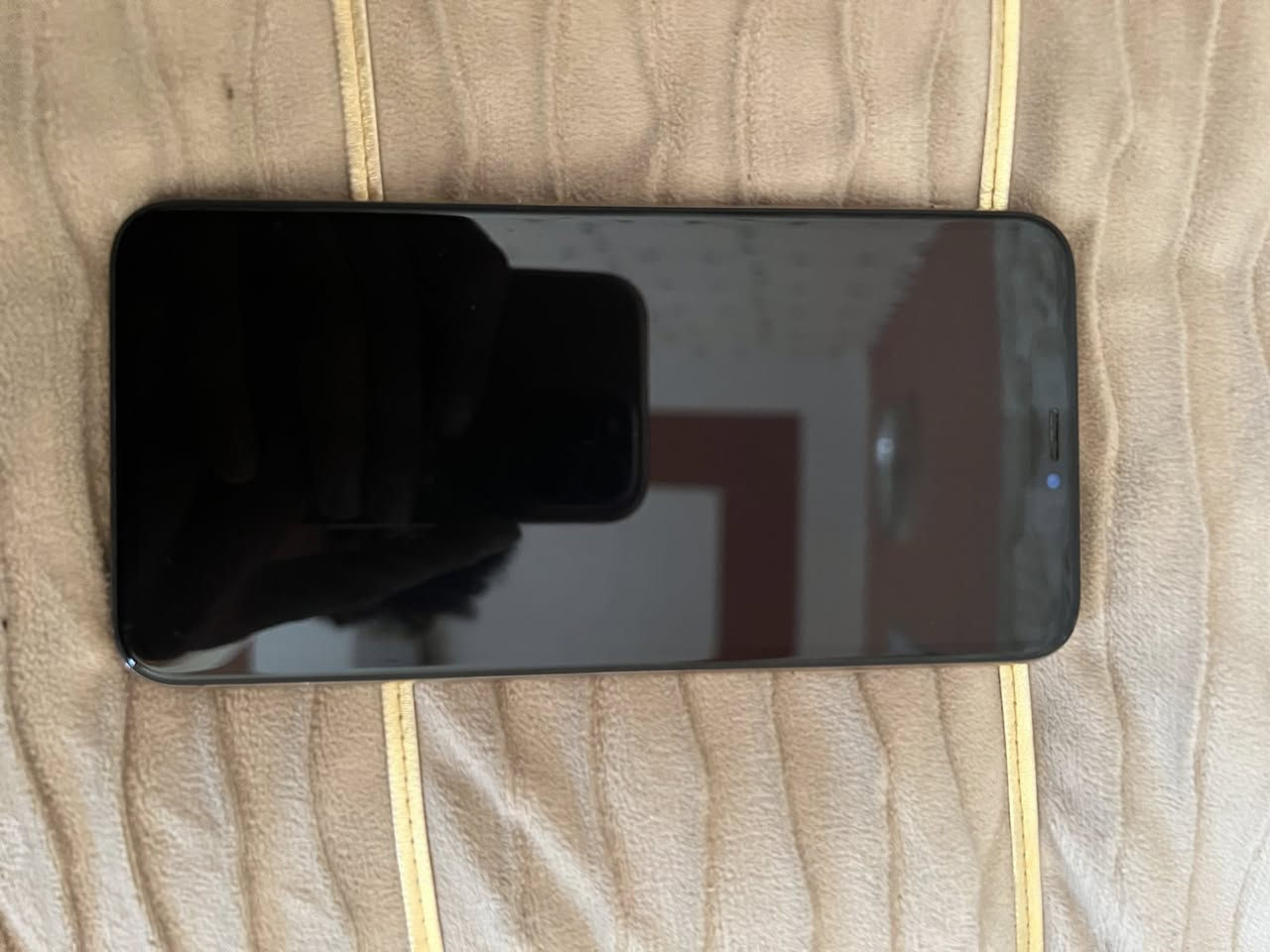 سلام عليكم 
ايفون اكس ماكس 
بطاريه 78 بلاديه 
جهاز ما مبدل بي اي قطعه 
كله شغال للبيع


**إذا كنت صاحب هذا الإعلان وتريد حذفه لأي سبب، رجاءا أرسل رسالة إلى الدعم الفني**