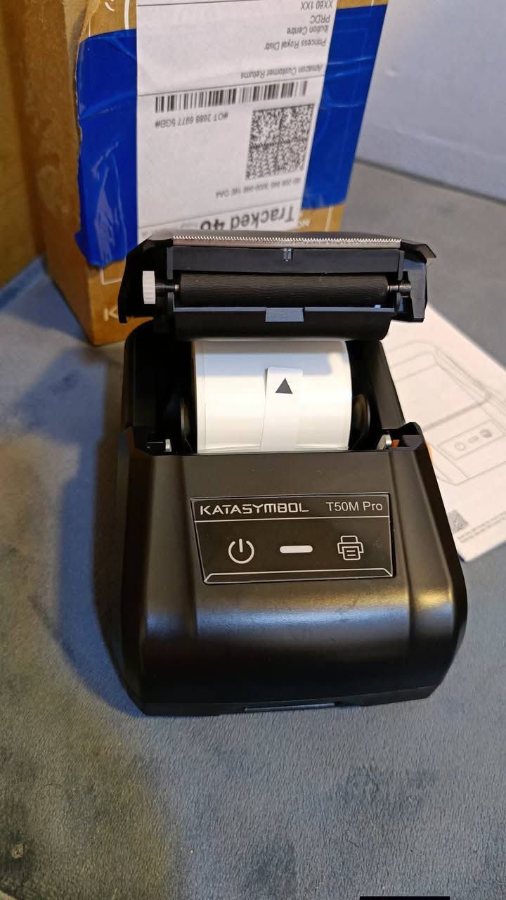 طابعه ملصقات ✅
مع رولة كاملة داخل جهاز


**إذا كنت صاحب هذا الإعلان وتريد حذفه لأي سبب، رجاءا أرسل رسالة إلى الدعم الفني**