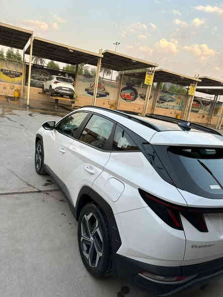 السلام عليكم توسان خليجي موديل 2023 للبيع 
السيارة مواصفات جيكي

كفاله عامه عدا طخه بسيطه بالجاملغ الامامي موضح بالصور 

بانوراما

كشنات كهرباء

تبريد مقاعد امامية 

هاند بريك الكتروني

تبريد قطعتين 

حساسات امامي خلفي 

كامره خفلية 

 شاشة ابل كار بلي

وضعيات قيادة 3

نورمال 

سبورت 

ايكو 

رقم بغداد 

السيارة ماشية 50 الف km قابل للزيادة 

(‼️السعر 220 وبيها مجال‼️) 

مكاني بغداد زيونة 

للاستفسار اتصال على الرقم او واتساب 

 0771 956 9984
