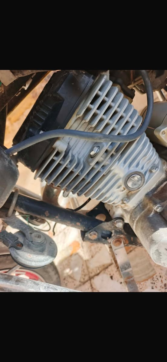 دراجة سونك 150
موديل 2024
مرقمة كاملة + سنوية
مكينة شرط فحص
نظيفة جداً
السعر: (1500) وبيه مجال لشراي 

*********** واتساب موجود
