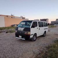 موديل ١٩٩٢ • ١١ راكب • ٦ سلندر