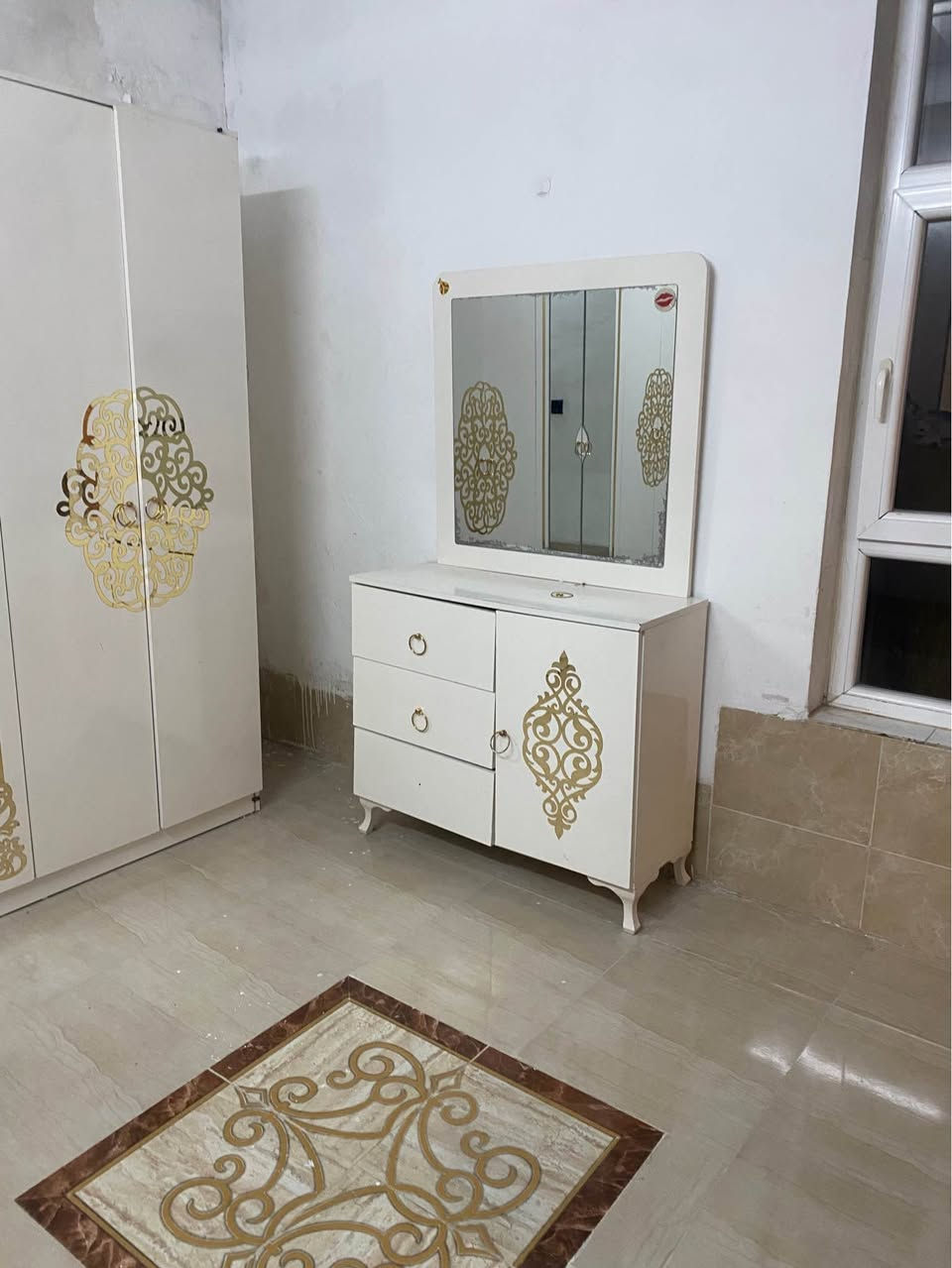 سیسەمی لەگەر نیە اوەندەیە   50هزار دەمانەوێ سبەی  بفرۆشرێت بەپەلەیە لەهەولێرە
*********** أربيل, العراق
