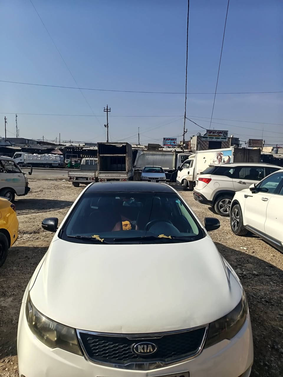 السلام عليكم كيه سيراتو للبيع موديل 2012
وارد خليجي
رقمي شمالي سليمانيه سنويه جديده
سياره نضيفه ضربات خفيفه بيهه
محرك 1600
كير 6 نمر السياره مكفوله من الضربه القويه و مكفوله كير محرك
$ السعر 95 بيهه مجال قليل 
عنوان بغداد الجديدة 
رقم تلفون *********** بي واتساب
