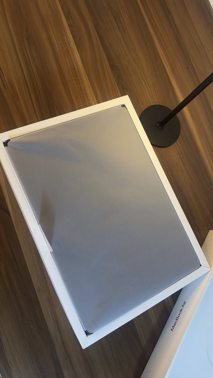 منين تلكون هيج قطع دلال وجمال🫰💙
https://t.me/Appllle_Product
Macbook Air m3 
15 icnh 
Ram 16 
Hrad 256 
لون مدنايت 
شباب القطعة اوبن بوكس فقط 
( غير مستخدم)
يعني جديدة ما مستخدمة مفتوحة لغرض الفحص فقط والتأكد من سلامة البطارية، كيس الشاشة وكيس الماك بوك وحتى الملحقات بلزكتهم انتاج 2024 
   
للطلب والأستفسار ارسال رسالة 

قناه التلي  انظموا الها انشر بيها ماكات
https://t.me/Appllle_Product

تيك توك
www.tiktok.com/@wolf.wiq
انستا
https://www.instagram.com/wolf.wiq/profilecard/?igsh=MXdpZG5maTQ5N3p1ZA==


**إذا كنت صاحب هذا الإعلان وتريد حذفه لأي سبب، رجاءا أرسل رسالة إلى الدعم الفني**