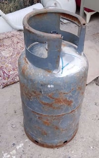 قنينه عراقيه  للبيع سعر 60 متروسه شراي اتصل 07703743452