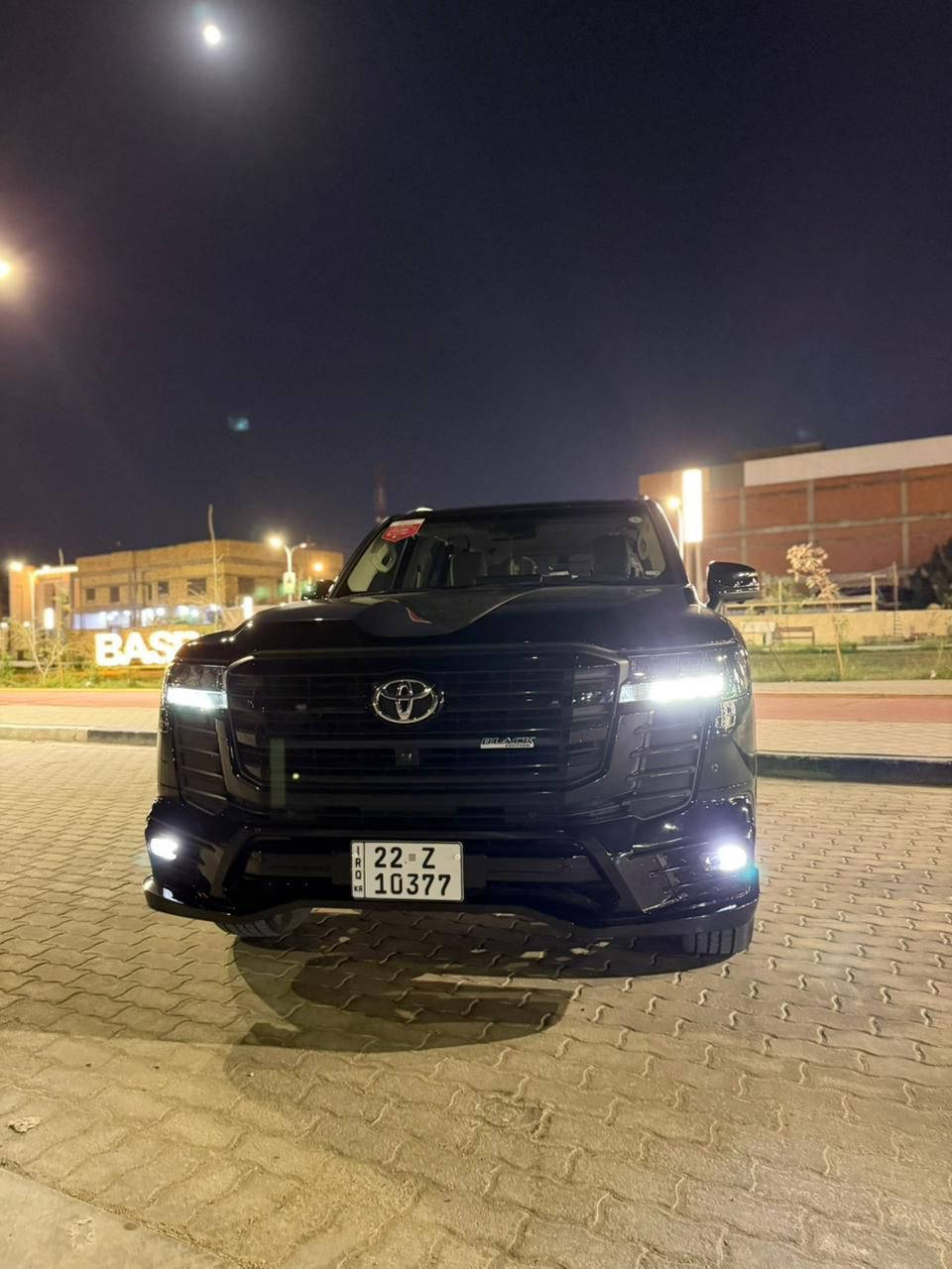 لاندكروز GXR. 
موديل 2024 ام الضمان 
بلاك اديشن جديده بمعناه الكلمه. 
ماشيه 23000 
السعر 710 $ وبيه مجال 
مغلفه ppf ام التطبيق تنفس طبيعي
 رقم اربيل تضليل سنويه  رقم اربيل
مكان السياره البصره 

‭0772 554 4803‬
