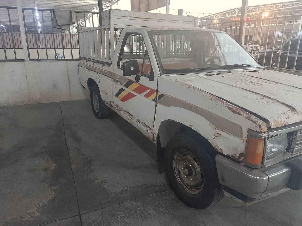 بيكم 88 نيسان للبيع سياره شغاله تحويل موجود مكانه اليوسفية سعره 3 مليون ***********
