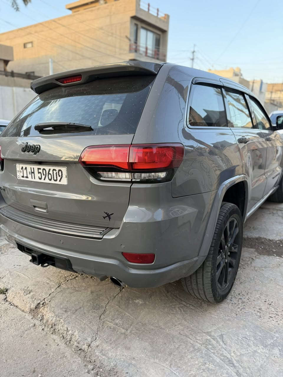 السلام عليكم
جيب 19 بلاك توب للبيع رقم بغداد 
مكفوله عدا حادث امريكا ( صور الحادث ورقم الشاصي مرفق ) 
مواصفات البلاك تعرفوها 
 مكانها بالرصافه
السعر 19 الف

***********
مكلف بالنشر
