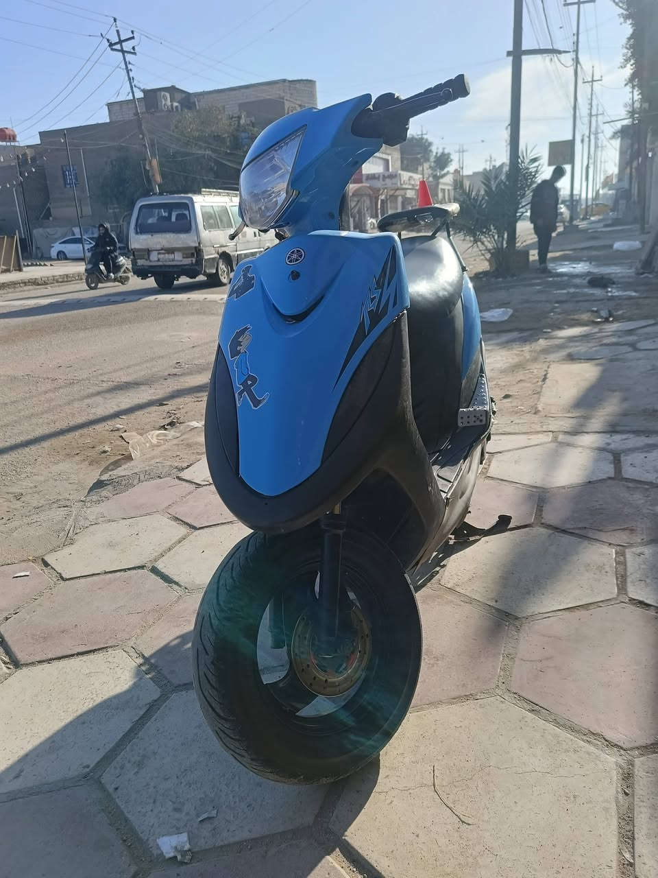 السلام عليكم دراجه ماكس عدله دراجه حلوه وجاهزه ما مفتوحه المكينه مكفوله كفاله عامه وبيهى لايت زنون عوزهى بس باتري سلفهى شغال السعر 650 وبيهى مجال للطيبين العنوان ناصريه مركز ***********
