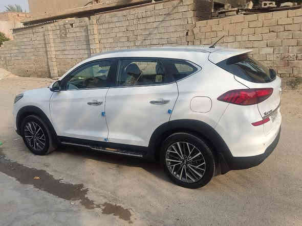 السلام عليكم 
توسان موديل 2020
فول مواصفات عدا الفتحه
السياره وارد خليجي بدون اي ضربه، فقط بارد موضح بل سونار بل منشور
المواصفات
☘️بصمه
☘️شاشه
☘️تحكم استيرن جهتين
☘️كشنات جلد تدفئه وتبريد
☘️كشن كهربائي
☘️كامره خلفيه 
☘️حساسات خلفيه
☘️السياره ماشيه 50km 
☘️رقم بغداد
وبعد اكو مواصفات 
☘️السعر 215 وبيهه مجال
مكان السياره ديالى
رقم الهاتف ‭0770 004 7186‬
