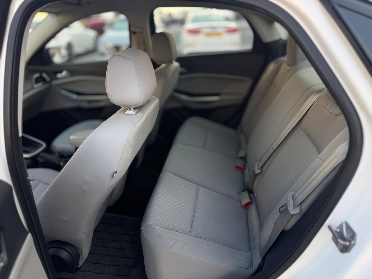 فورد اسكورد
 2020
خليجي
ممشى 100
 مالك اول
 1500cc
صبغ وكاله
بدون حوادث
وكالة عمان
 السعر 2500 قابل للتفاوض بشكل بسيط


**إذا كنت صاحب هذا الإعلان وتريد حذفه لأي سبب، رجاءا أرسل رسالة إلى الدعم الفني**