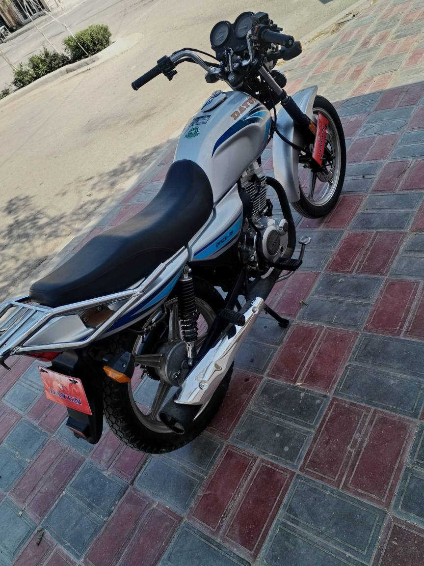 سلام عليكم 
دايوان عضم  وكيل ثامر خلخال  اوراق اصولي  مداور يم وكيلهه مكتب حسين  موديل ٢٢/طالعه 23 شهر ١٠ وصل معرض موجود 
 محرك كفاله شرط اذا مفتوح بيهه برغي تاخذهه بلاش  شرط الكفاله  كهربائيات كلهة شغاله اشاير لايتات كله شغال بيهة لايت زنون زنجيل جديد الدراجه كلهة جديدة وبل واقع احله من الصور مكان كربلاء حي السلام  مليون و ٥٠ مجال للشراي )
***********  بي وتساب كربلاء, العراق
