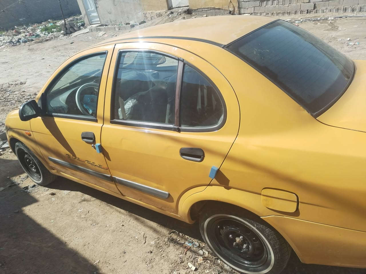 سلام عليكم سياره للبيع موديل 2016 بيه شخطه  و مابيه تبريد المكان كوت تجيلي سعر 40 و بيه مجال ***********
