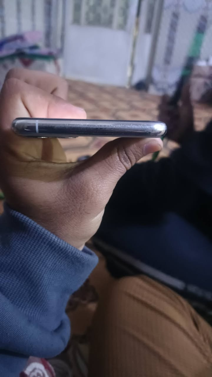 السلام عليكم ايفون ١١ برو
مبدل بطاريه ١٠٠ اصليه المكان الحمزه الغربي 
***********
