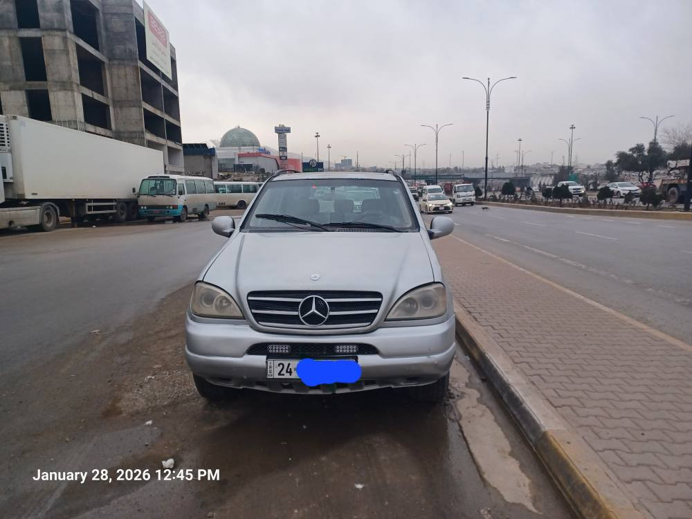 مارسيدس Lm موديل 2000 
مەکینە v6 رةنكى سلفةر
تايةى تازةية سةنةوي و رةقةمى تازةية بة شةرتى كيرو مةكينةو تحويل و غرامة وةكالة 
سعر  62  معامةلة
*********** السليمانية, العراق
