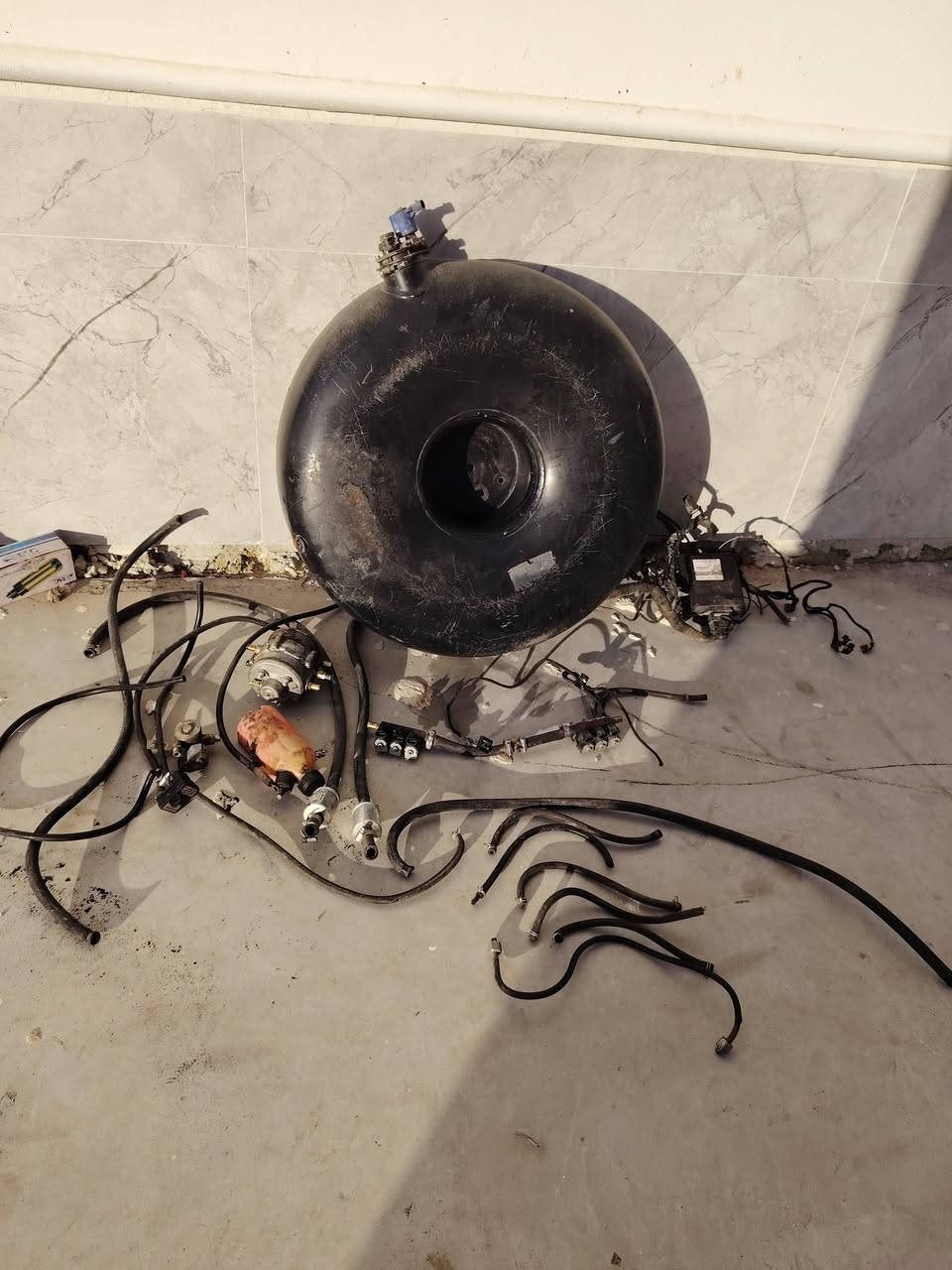 منظومة غاز شماليه ترهم جميع السيارات تكعد بمكان السبير ماتاخذ مكان جانت مشدوده على لاندكروز مكان سماوه سعرها ٨٥٠ َبيها مجال


**إذا كنت صاحب هذا الإعلان وتريد حذفه لأي سبب، رجاءا أرسل رسالة إلى الدعم الفني**