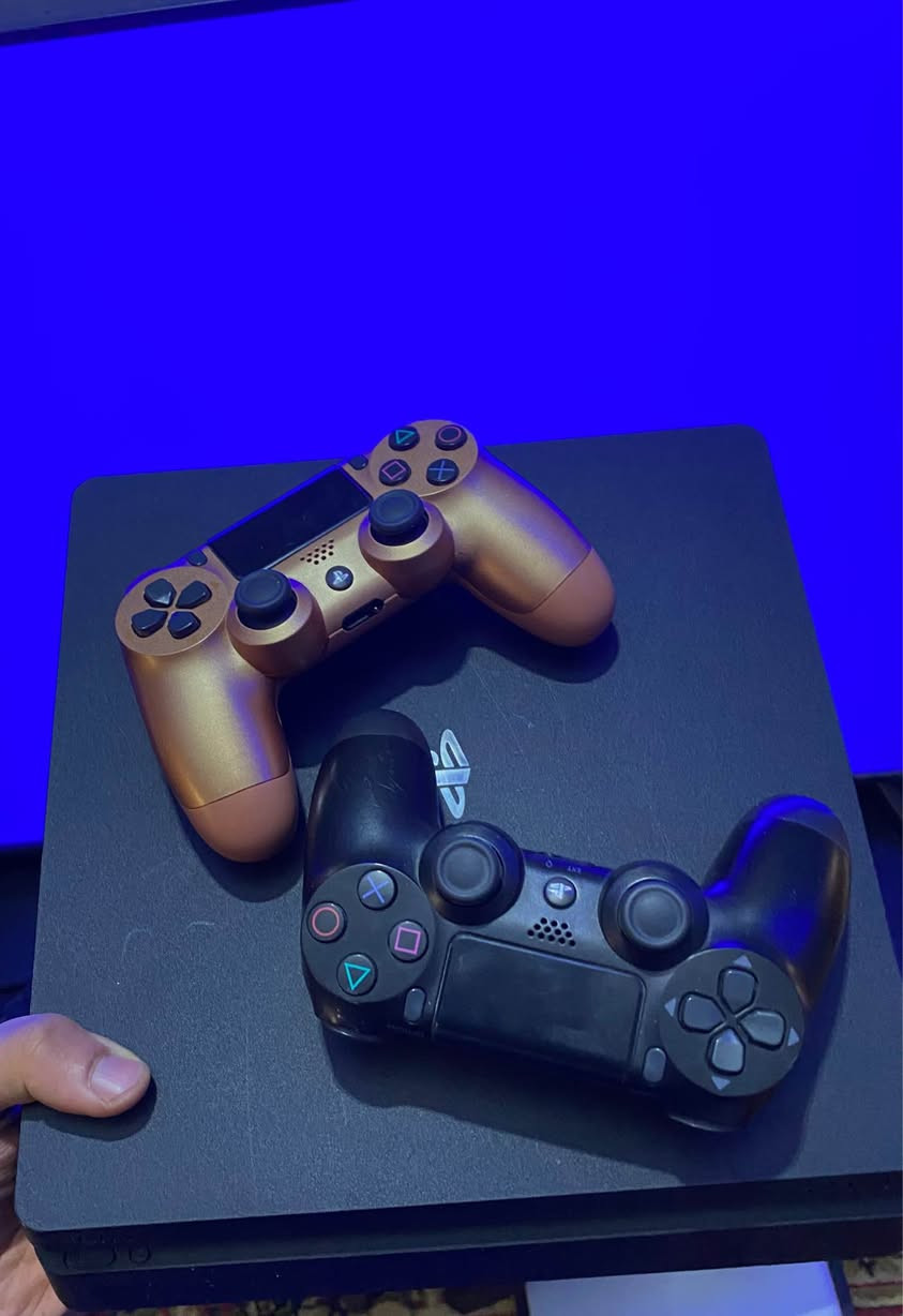 بلي فور سلم مهكر 
كامل ملحقات 
اخو جديد مكفول
جوستكات اصلي
العال موجوده 
بيس ٢٦ فيفا ٢٦ gta كلفديوتي 
نيد فور سبيد انشارتد ٤ كرايتوس وبعد اكو 
الشراي يجي خاص او على رقم
*********** عمارة, ميسان
