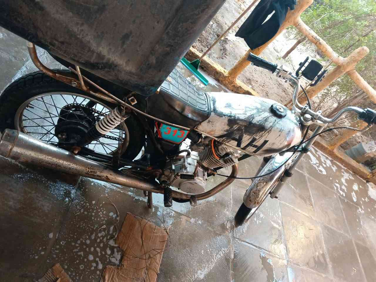 من رخصة الإدارة

سلام عليكم شباب دراجة ايراني للبيع مكينه مكفولة وخرسة نقصهة فراك كلج وتانكي  بس للعلم صندوك مخلي بس عن مشتركات  السعر 300 وبيهة مجال كلش قليل فدوة رحتلك مو شراي لتخابر مكاني بالبصرة ابو خصيب حي عسكري رقمي للتواصل ***********
